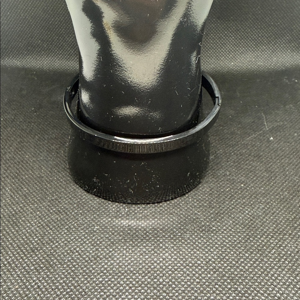 ✅ PRICE IS FIRM ✅ Fashion Black and Orange Bracelet/Bangle - Picture 2 of 3